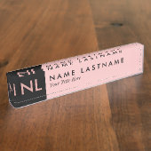 エレガントな赤面のピンクの黒のモノグラムの机用ネームプレート デスクネームプレート (側面)