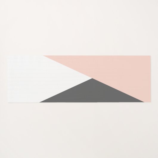 エレガントな赤面のピンク及び灰色の幾何学的な三角形 ヨガマット (裏面(横))