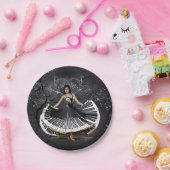 エレガントな踊り女性 ペーパープレート (パーティー)