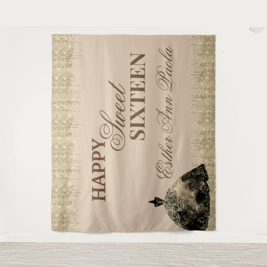 エレガントな輝きのゴールドブラウン グリッター スイート16 誕生日 タペストリー (正面)