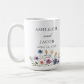 エレガントな野の花の結婚記念日ギフト オーダーメイド コーヒーマグカップ (左)