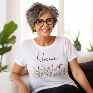 エレガントな野の花の草原 Nana ベビーシャワー Tシャツ