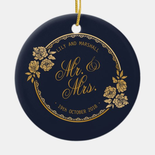 エレガントな金ゴールドのパーソナライズな結婚式の陶磁器のオーナメント セラミックオーナメント (正面)