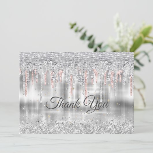 エレガントな銀のドリッピンググリッターのモノグラム サンキューカード (スタンド正面)
