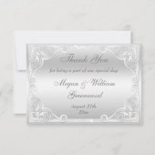 エレガントな銀製のダマスク織の結婚式は感謝していしています サンキューカード (裏面)