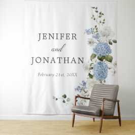 エレガントな青いハイドランジアと白いバラの花のウェディング タペストリー
