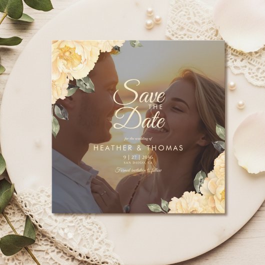エレガントな黄色の花の写真付きSave The Date