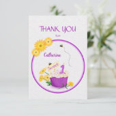 エレガントな黄色の野の花　１歳の誕生日カップケーキ サンキューカード (スタンド正面)