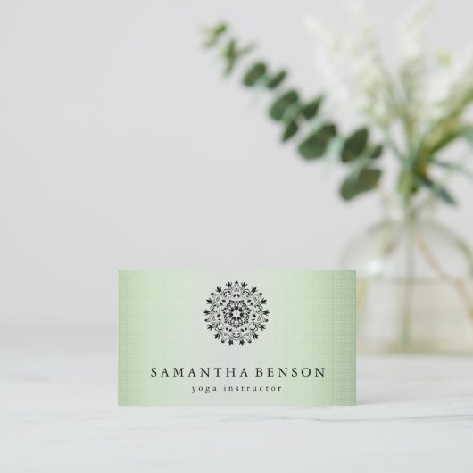エレガントな黒い及び白蓮教の花のロゴのヨガ 名刺 (スタンド正面)