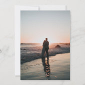 エレガントな黒と白のおしゃれで大胆な結婚式の予告 セーブザデート (裏面)