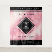 エレガントな2周年ローズクォーツ結婚記念日 タペストリー (正面)