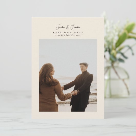 エレガントな5枚の写真コラージュスクリプトカリグラフィー結婚式 セーブザデート (スタンド正面)