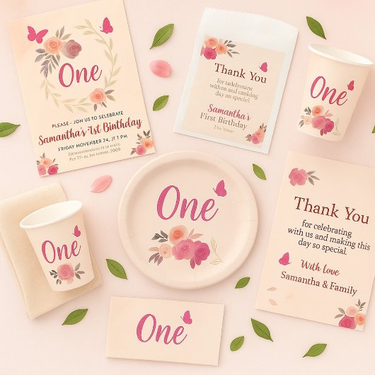 エレガントな ブラッシュ ピンクの水彩花の1歳誕生日 招待状