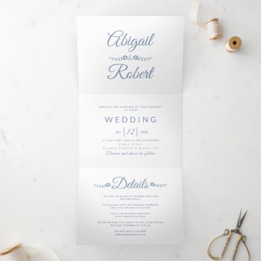 エレガントほこりっぽい青、白いタイポグラフィ写真結婚の写真 三つ折り招待状 (内部)