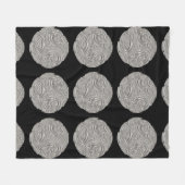 エレガントアールヌーボー銀黒メダリオン フリースブランケット (正面(横))