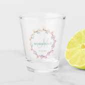 エレガントウェディングフローラリースモノグラム名日付 ショットグラス (正面)