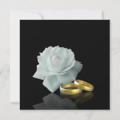 エレガントウェディングホワイトローズ金ゴールドリングや輪ブラック 招待状 (裏面)