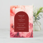 エレガントクラシッククリムゾンレッドピオニーズアーチ結婚ーズ 招待状 (スタンド正面)