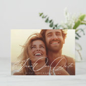 エレガントクラシックロマンチックなフルブリード結婚写真 セーブザデート (スタンド正面)