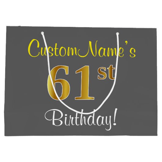 エレガントグレー、フェイク金ゴールド61番目の誕生日+名前 ラージペーパーバッグ (裏面)