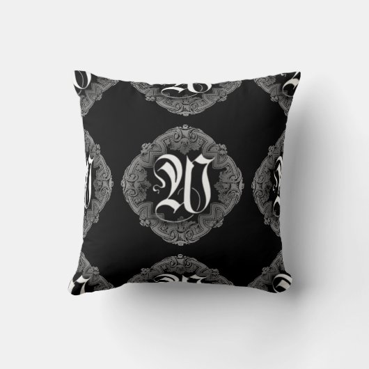 エレガントゴシックイニシャルW装飾用クッション クッション (裏面)