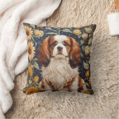 エレガントサンフラワーズカバリヤキングチャールズスパニエル犬 クッション (ブランケット)