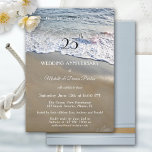 エレガントシンプルビーチ結婚式記念日パーティー 招待状<br><div class="desc">ビーチの砂の上に波が流れるエレガントな結婚記念日の招待状。</div>