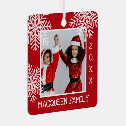 エレガントシンプル赤ホワイトスノーフレーク写真クリスマス メタルオーナメント (正面右)
