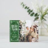 エレガントスクリプト平和オン地球グリーングリッターモダン シーズンポストカード (スタンド正面)