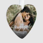 エレガントタイポグラフィ婚約したカスタム写真の名前の日付 オーナメント (正面)