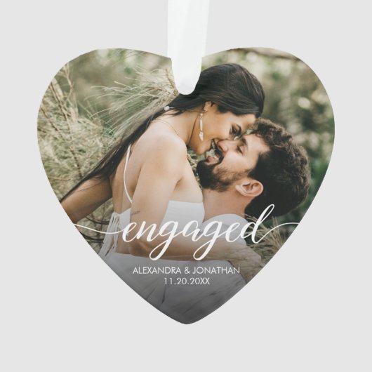 エレガントタイポグラフィ婚約したカスタム写真の名前の日付 オーナメント (裏面)