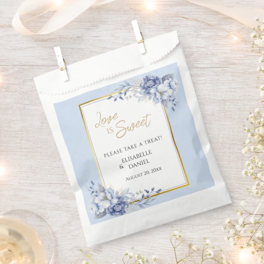 エレガントダスティパウダーブルーと金ゴールドフローラ結婚 フェイバーバッグ (クリップ留めされた状態)