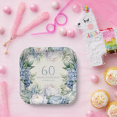 エレガントダスティブルーホワイトフローラ60誕生日 ペーパープレート (パーティー)