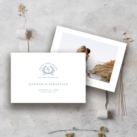 エレガントダスティブルーモノグラム結婚クレスト セーブザデート