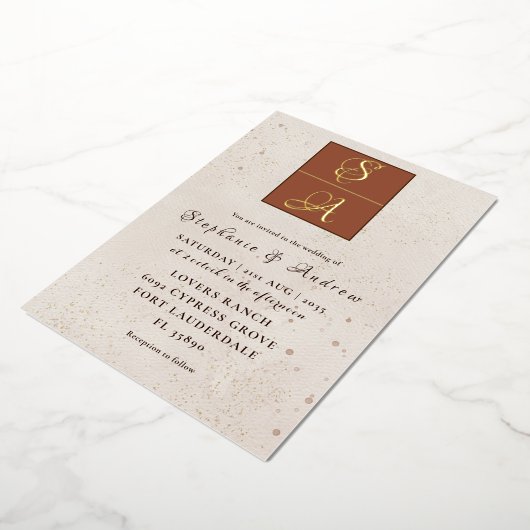エレガントテラコッタと実在金ゴールドモノグラム結婚ズ 箔招待状 (回転した状態)