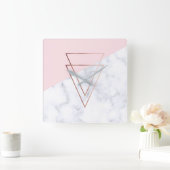 エレガントバラ金ゴールド三角形ホワイトマーブルピンク スクエア壁時計 (ホーム)