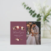 エレガントバーグンディと赤面の花結婚のあなた感謝していのための ポストカード (スタンド正面)