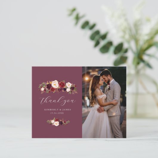 エレガントバーグンディと赤面の花結婚のあなた感謝していのための ポストカード (スタンド正面)