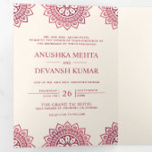 エレガントピンクマ伝統的ダラ結婚インディアン 三つ折り招待状 (内部最初)