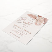 エレガントピンク水彩フローラブライダルシャワー実在 箔招待状 (回転した状態)
