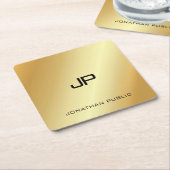 エレガントフェイクモノグラムのテンプレートモダン金ゴールド スクエアペーパーコースター (アングル)
