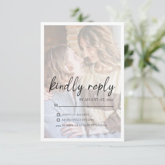 エレガントフェイクVellum効果写真ウェディングRSVPカード 出欠カード (スタンド正面)