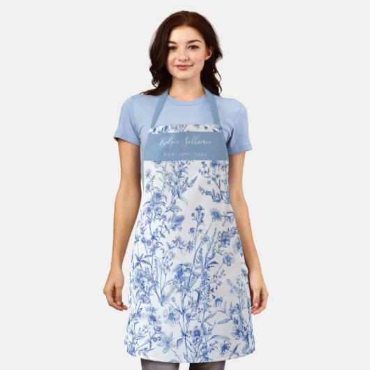 エレガントフランスの青い野花のエプロン エプロン (着用した状態)