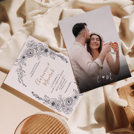 エレガントフローラフレームモノグラムハート結婚の 招待状