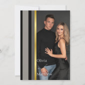 エレガントブラックグレイ金ゴールドストライプタイポグラフィ結婚ズ 招待状 (裏面)