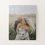 エレガントモダンな結婚式の新婚の写真 ジグソーパズル<br><div class="desc">ジグソーのパズルモダンは、あなたの名前をシンプル表すスクリプトの上にあなたの名前を特徴と、あなたの下の写真の上にあなたの日付の右に手書きエレガントの写真の上にあなたの名前。シックな手のレタリングはロマンチックなtouchを追加。このパズルは新婚カップルのおもしろいギフトを1周年記念に作る。</div>