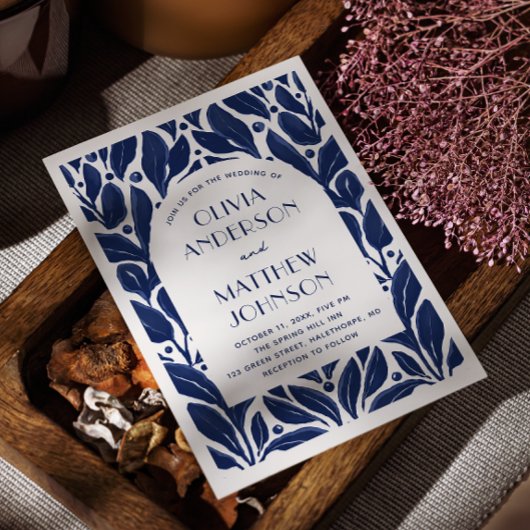 エレガントモダンアーチネイビーブルーフローラ結婚ズ 招待状