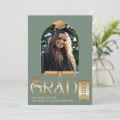 エレガントモダンスタイリッシュPhoto sage Green卒業 招待状 (スタンド正面)
