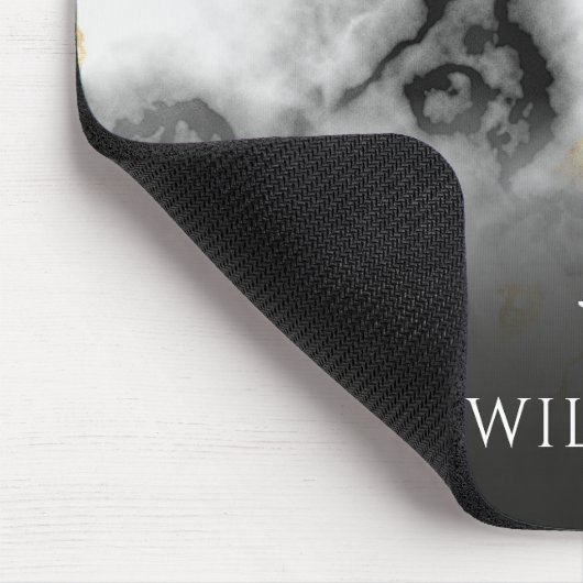 エレガントモダン金ゴールド大理石モノグラムパーソナライズされた マウスパッド (コーナー)