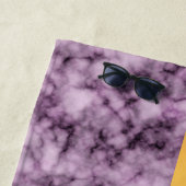 エレガントモノグラムのモダン大理石ブラック金ゴールド ビーチタオル (インサイチュ)